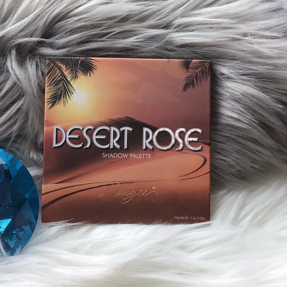 Eye shadow palette
